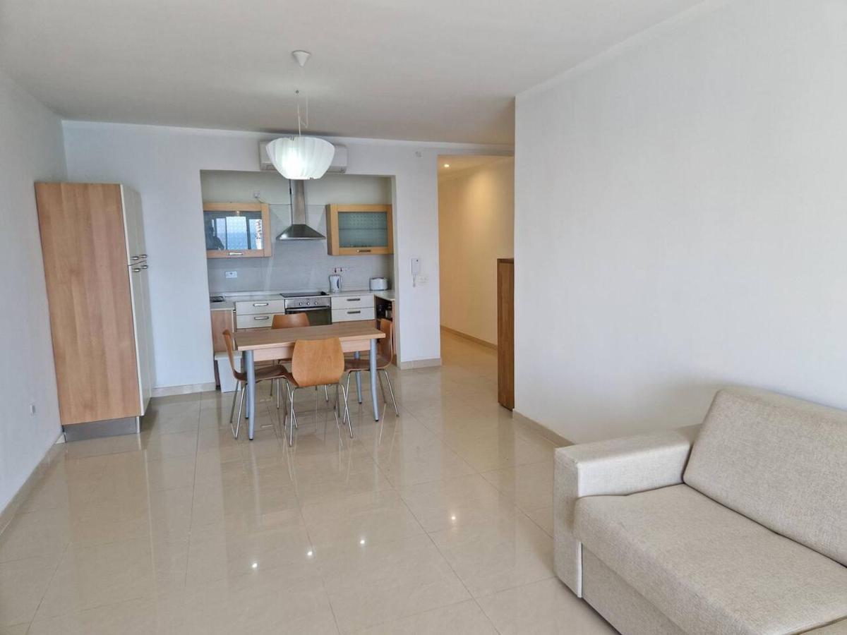 Апартаменты Seabreeze Casablanca Flat Zebbug  Экстерьер фото