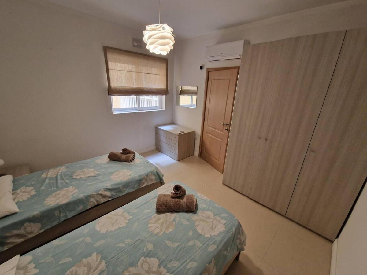 Апартаменты Seabreeze Casablanca Flat Zebbug  Экстерьер фото